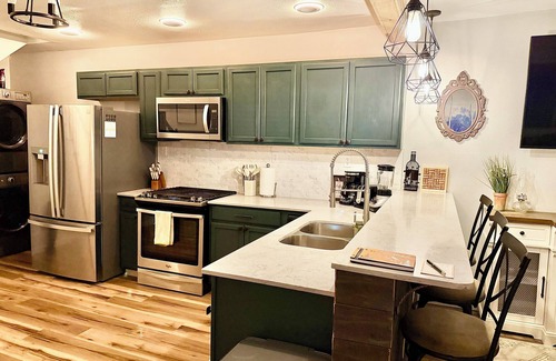 Downtown Colorado Springs House | Cozy Downtown Loft/Private Office & Walk-in Closet