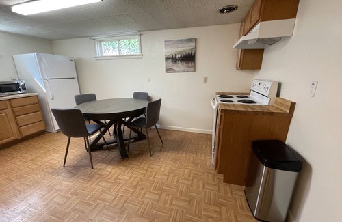 Idaho Falls House | Cozy Downtown Zen Destination
