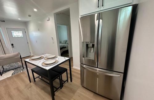 South Montebello Apartment | Cozy & Dreamy Getaway Home !