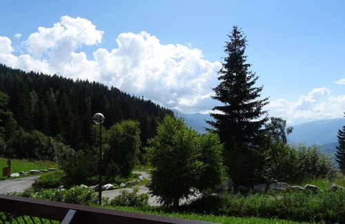 Arc-1600 Apartment | Cozy Duplex for 7 in Arc 1600, Close to Pistes & Shops, Valley View, Pet-Friendly