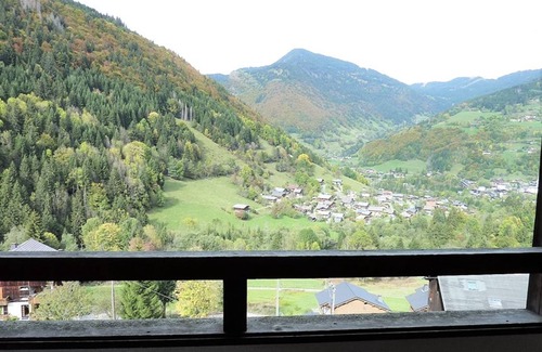Saint-Jean-dʼAulps Apartment | Cozy duplex 7 pers near slopes with pool