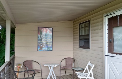Guild House | Cozy Duplex in the Lake Sunapee Region