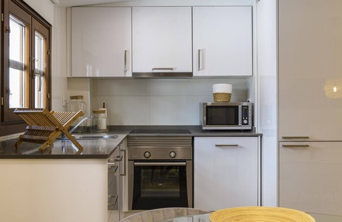 Valencia City Centre Apartment | Cozy duplex with Terrace, 1 Bedrooms, 2+2 Pax, Central Market, old town