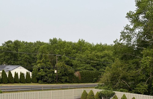 Green Creek Apartment | Cozy efficiency apartment with everything you’ll need to enjoy the shore