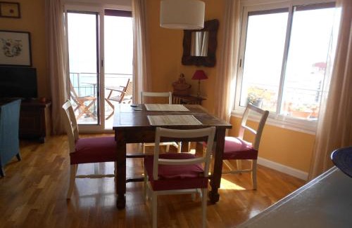 Raval Roig Apartment | Cozy-Elegant
