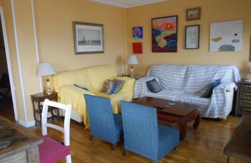 Raval Roig Apartment | Cozy-Elegant