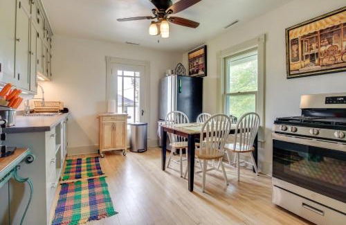 Elkhart Lake Apartment | Cozy Elkhart Lake Apartment Walk to Town and Dining