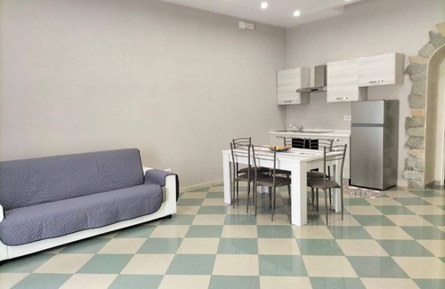 Solarino House | Cozy facility with all the comforts located at the historic city center