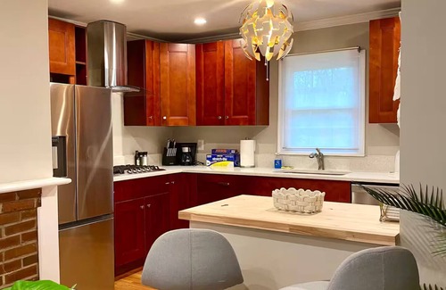 Rockville House | Cozy fam pet friendly perf location ID115