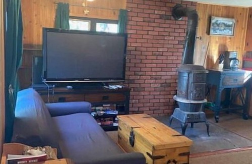 Prescott Cabin | Cozy Family Cabin in the Pines
