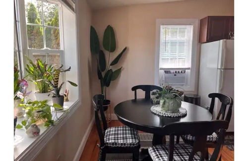 Barrington Cottage | Cozy Family Cottage within walking distance to Barrington Center.