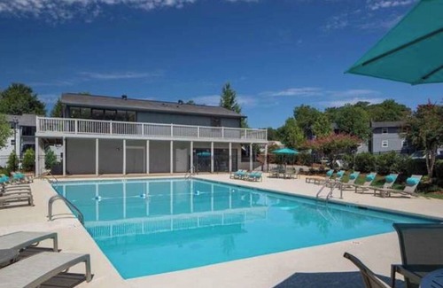Greater Valley Brook Apartment | Cozy, family-friendly 1 bedroom apartment with WiFi in North Decatur