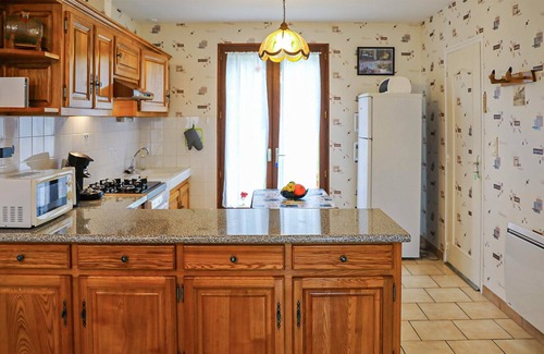 Payzac House | Cozy, family-friendly cottage with wood-burning stove, in a quiet location.