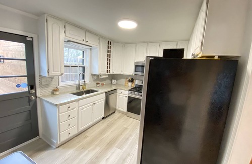 Fair Oaks House | Cozy Family-Friendly home w/spacious backyard & firepit