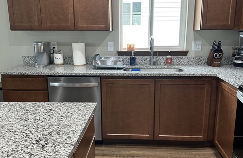 Rock Island House | Cozy Family Home on Rock Island Golf Course!