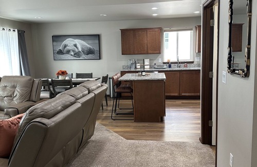 Rock Island House | Cozy Family Home on Rock Island Golf Course!