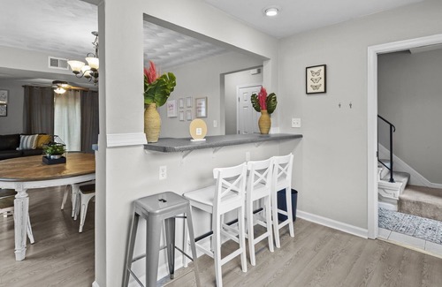 Northwest House | Cozy Family & Pet Friendly Home in Norfolk!