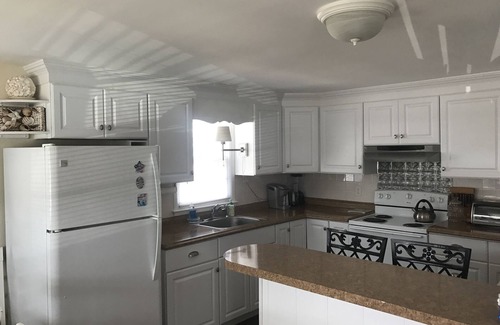 North Beach Haven House | Cozy Family Rental Just 4 Houses from Beachfront Fun!