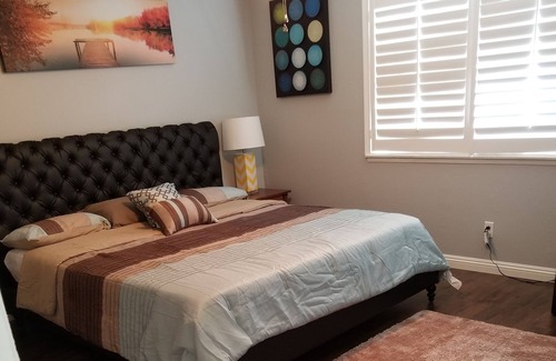 Ontario House | COZY FAMILY RESIDENCE (HOME AWAY FROM HOME)