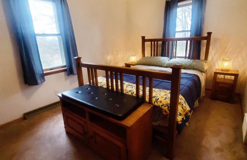 Lake Elmo Other | Cozy Farmhouse for Nature Lovers