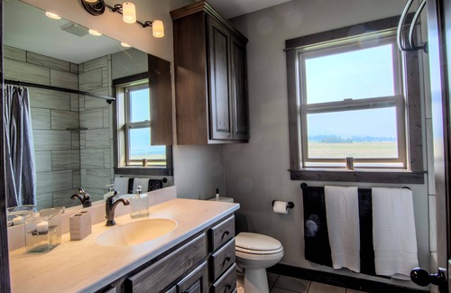 Livingston Other | Cozy Farmhouse located in the heart of Paradise Valley