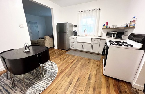 Wayne Other | Cozy farmhouse minutes from the airport, downtown, and IMS.