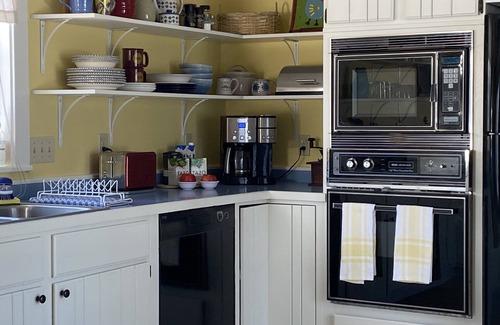 Lyman House | Cozy Farmhouse on Southern Maine Horse Farm
