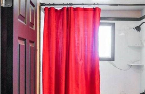 Bloomington House | Cozy Farmhouse Retreat 10 min to Bear Lake - Pets OK