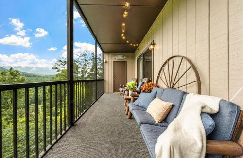 Gatlinburg - Pigeon Forge Apartment | Cozy Fires & Mountain Views, Your Smoky Mountain Escape