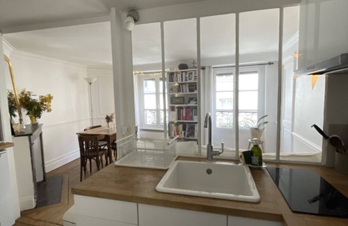 Quartier de la Porte-Saint-Denis Apartment | Cozy flat - Paris center 4 people