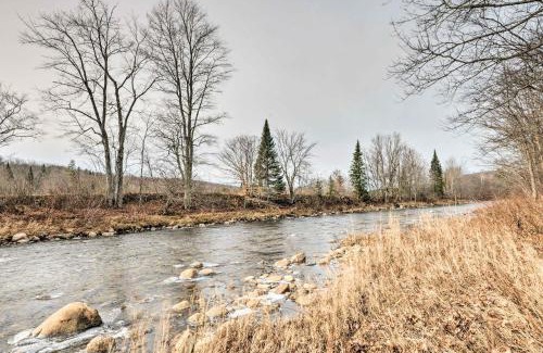 Franconia House | Cozy Franconia Cottage with Community Pool and Hot Tub