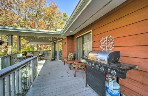 Franklin House | Cozy Franklin Getaway with Deck, Mountain Views