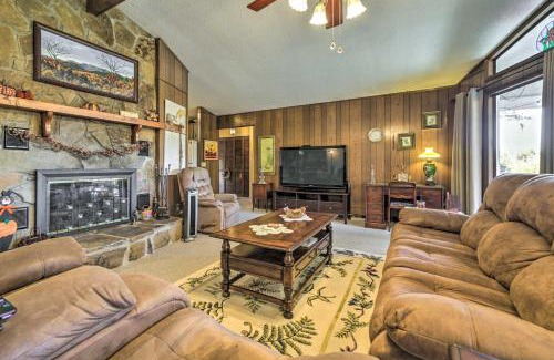 Franklin House | Cozy Franklin Getaway with Deck, Mountain Views