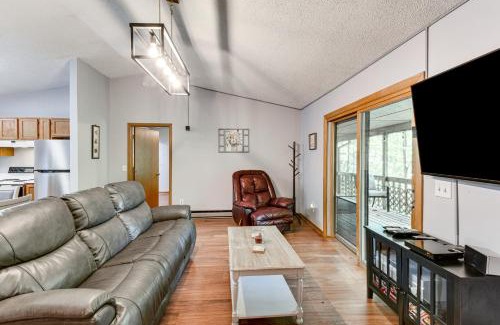 Franklin House | Cozy Franklin Retreat with Deck - 5 Mi to Downtown!