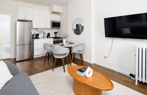 Park Slope Apartment | Cozy & fully furnished One-Bedroom | Park Slope