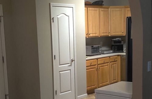 New Castle Bed & Breakfast | Cozy garden home in Birmingham Alabama.