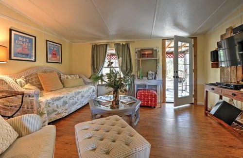 Midway House | Cozy Georgia Abode - Screened-In Porch and Fire Pit!