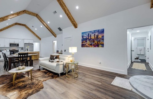 Hapeville House | Cozy Georgia getaway. Minutes from ATL Airport!