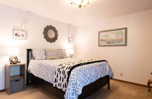 Arrowhead Villas Cabin | Cozy Getaway. Away From Everything!
