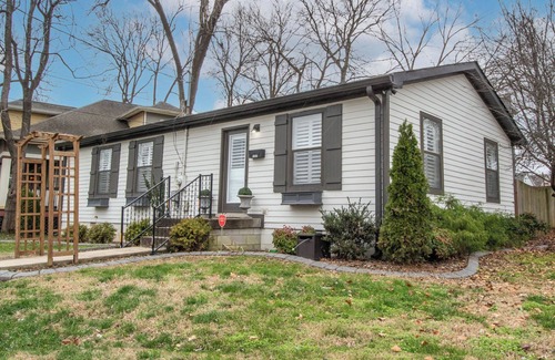 Salemtown House | Cozy Getaway | Close to DT Nash & Germantown!