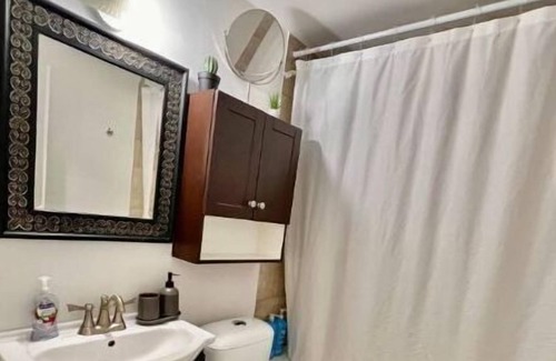 Crescent Heights Condo | Cozy Getaway Dwelling Near Downtown