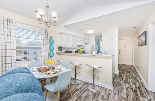 Carolina Forest Condo | Cozy Golf Retreat w/Pools, Hot Tub & Balcony!