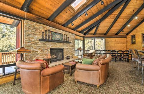Pine Mountain Club House | Cozy Grand Woodland Cabin with Mountain Views