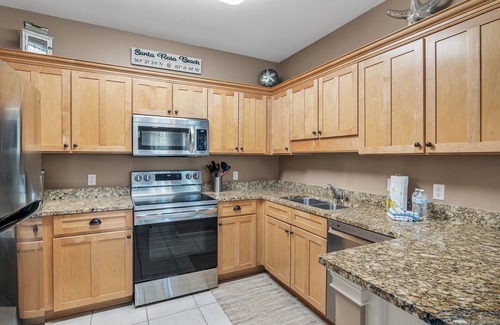 Dune Allen Beach Condo | Cozy Ground Floor Condo on 30A-Minutes to Beach/Topsail State Park n