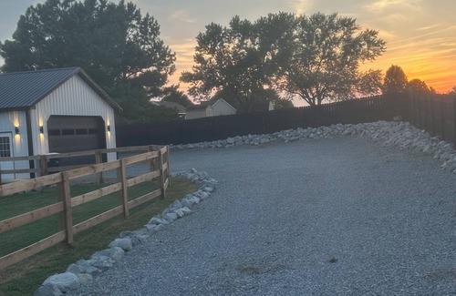 Clarksville House | Cozy Guest House in Clarksville