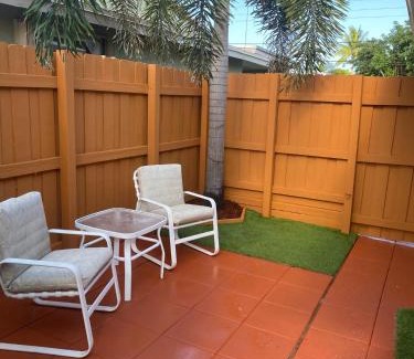 Pompano Beach House | Cozy Guest Room