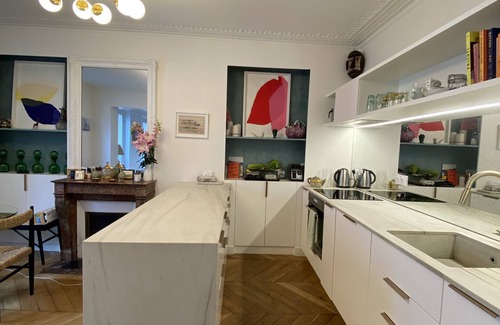 Strasbourg -Saint-Denis Apartment | Cozy Haussmanian flat in the heart of Paris