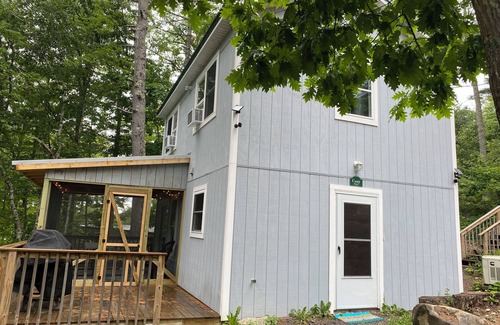 Orland House | Cozy Haven: A Lakeside Cottage Near Acadia