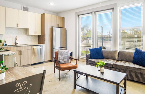 Fort Worth Apartment | Cozy Haven Steps Away from University Life