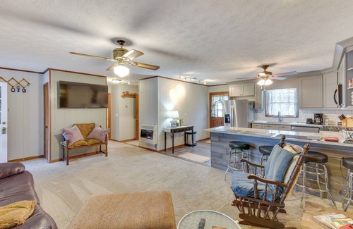 Hiawassee Cabin | Cozy Hiawassee Cabin - 4 Mi to Lake Chatuge!
